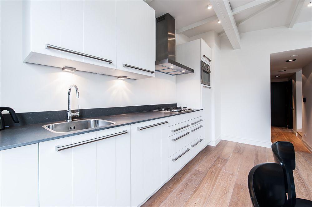 Short Stay Group Tropen Serviced Apartments Amsterdam Exteriör bild