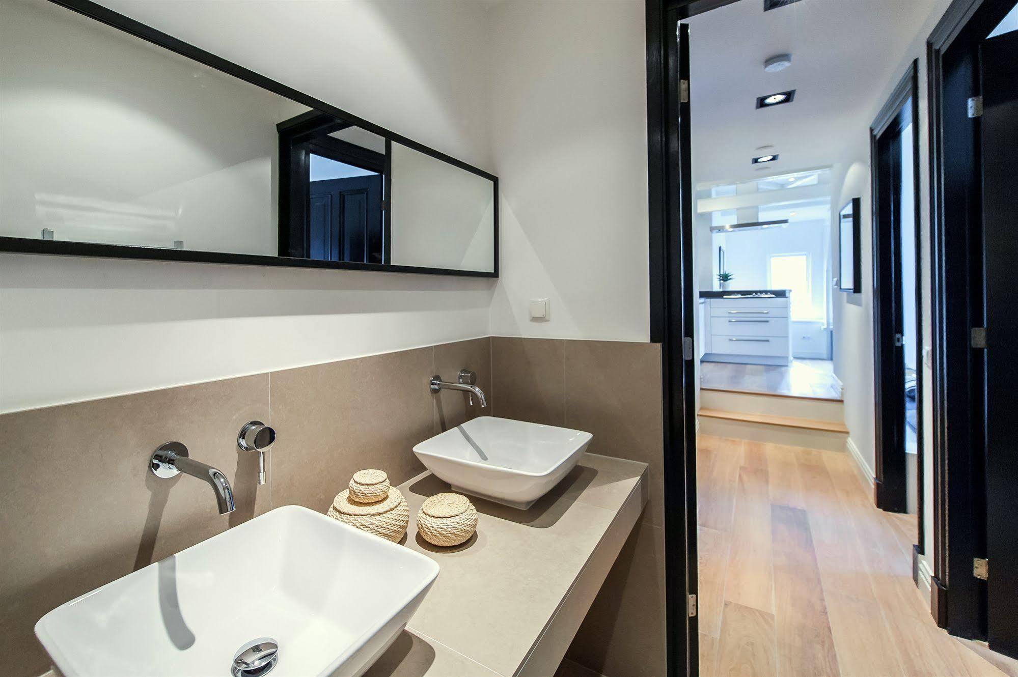 Short Stay Group Tropen Serviced Apartments Amsterdam Exteriör bild